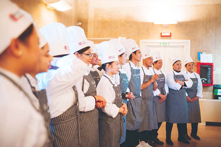 Migliora anche l’incoming di studenti dall’estero, con un numero crescente in arrivo dalle Filippine (Ifse, un primo semestre di successi) Migliora anche l’incoming di studenti dall’estero, con un numero crescente in arrivo dalle Filippine (Ifse, un primo semestre di successi)