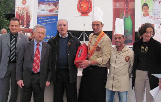 La premiazione del ristorante Il Patio di Castellammare del Golfo in provincia di Trapani La premiazione del ristorante Il Patio di Castellammare del Golfo in provincia di Trapani