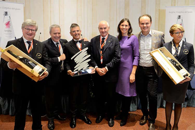 Il Premio Surgiva 2016 alla delegazione Ais di Bari