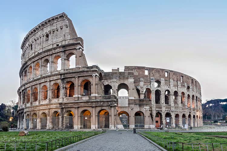 Il Tar fa vincere la Raggi Ma perde il Turismo Il Tar fa vincere la Raggi Ma perde il Turismo