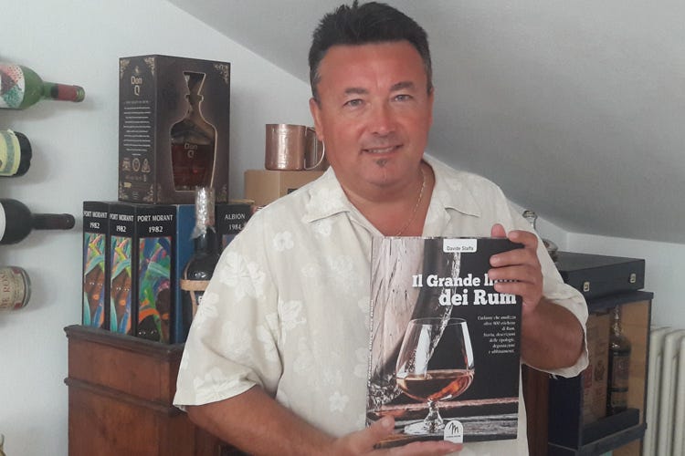 Davide Staffa (Il grande libro dei rum di Davide Staffa 2ª edizione con 900 etichette)