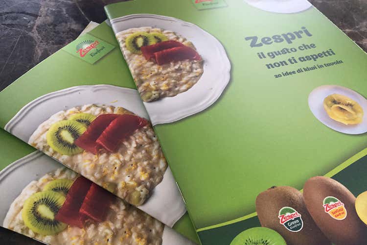 Il kiwi, anche a polpa gialla e più dolce Dai frutteti Zespri in Nuova Zelanda Il kiwi, anche a polpa gialla e più dolce Dai frutteti Zespri in Nuova Zelanda