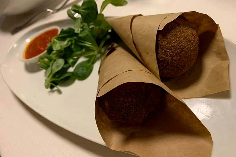 I Neroncini (Il posto del cuore Ringiovanire a Il Brutto Anatroccolo)