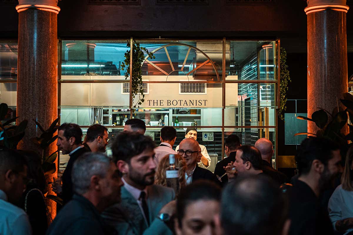 “We look further”, il format sostenibile di The Botanist Gin inizia da Milano