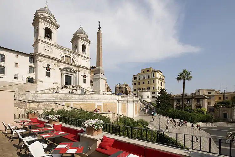 Il Palazzetto Dove mangiare a Roma? Ta rooftop, piazze storiche e vigne