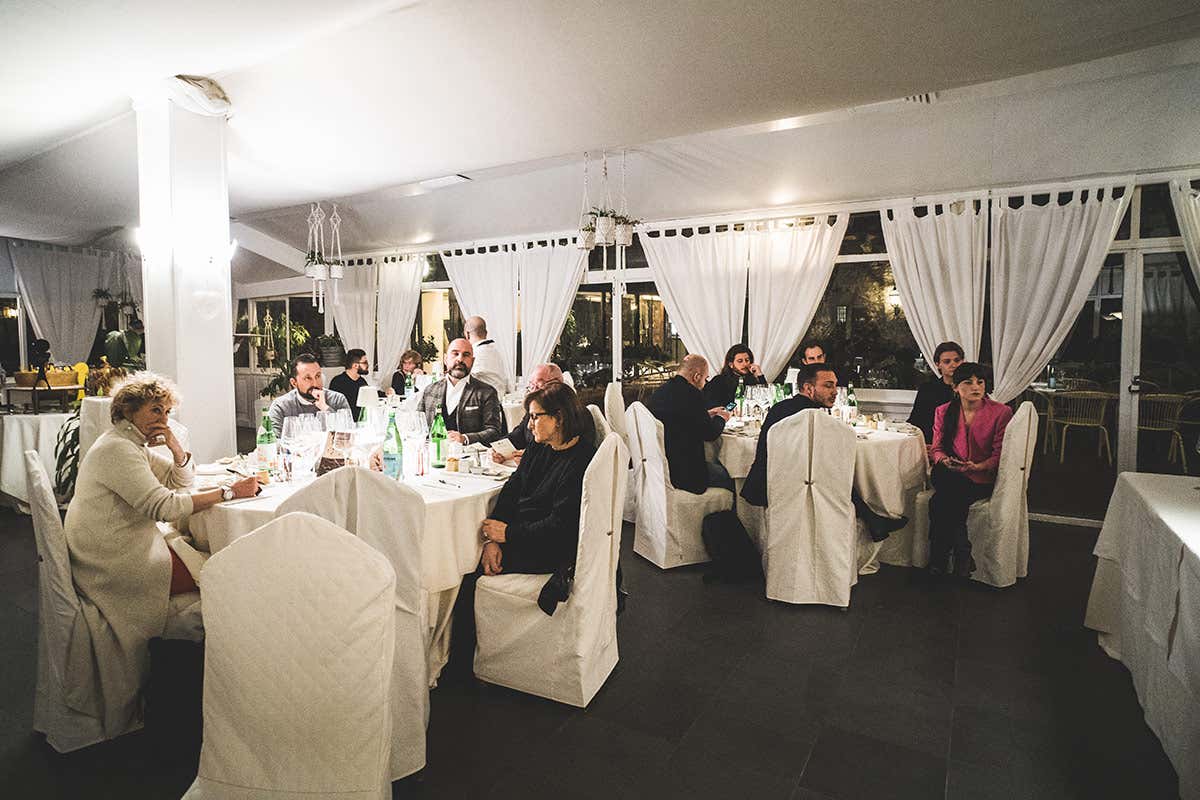 Il training formativo a Castello Malvezzi “Nati per stare insieme” ultima serata al Castello Malvezzi