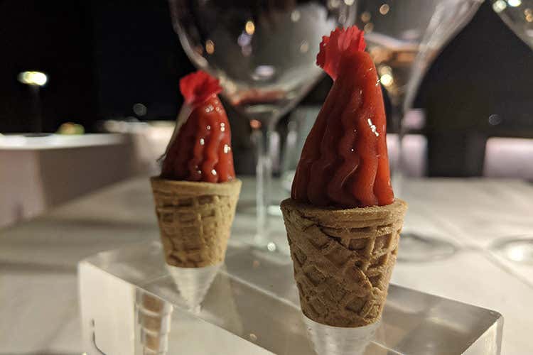 Sorbetto ai frutti rossi - Terrazza su Roma e dinner bond La resilienza di Imàgo ripagherà