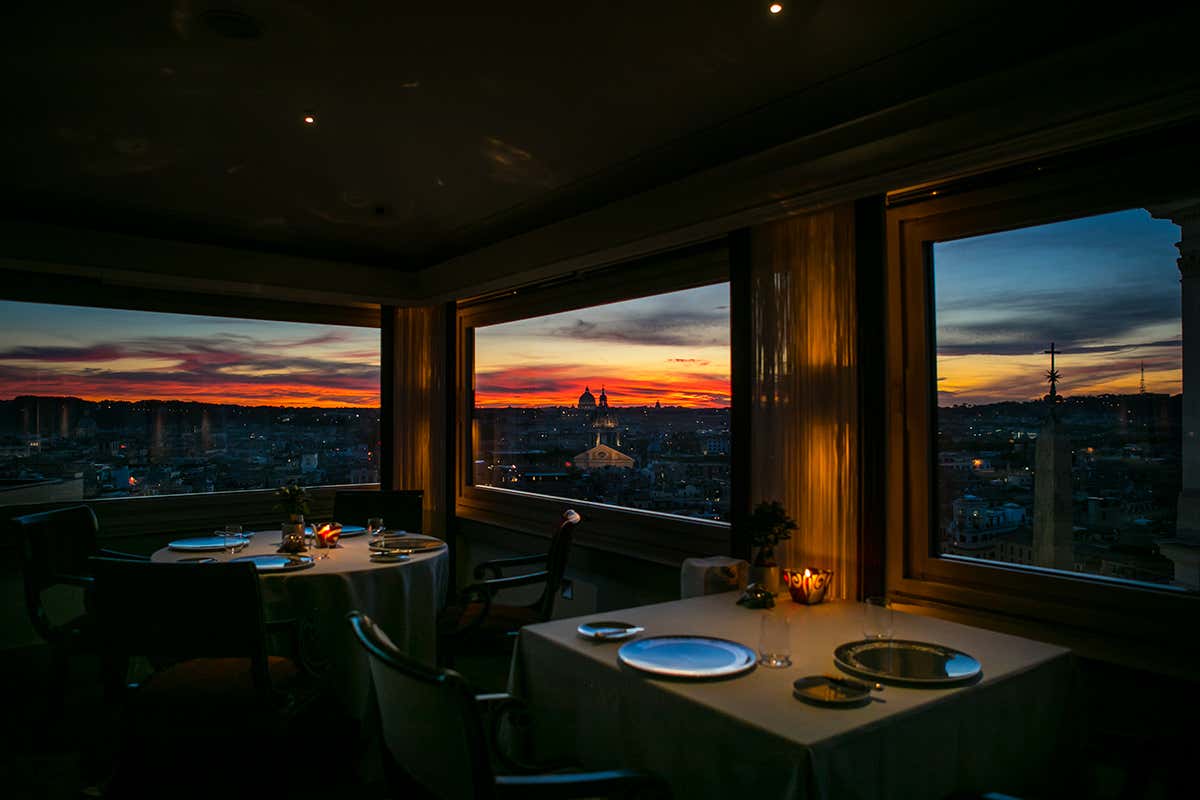 Imàgo è il primo ristorante all’ultimo piano di un albergo dal 1956. Foto: Alberto Blasetti Ph Cena fra le stelle e colazione da re: succede da Imàgo e Hassler Bistrot