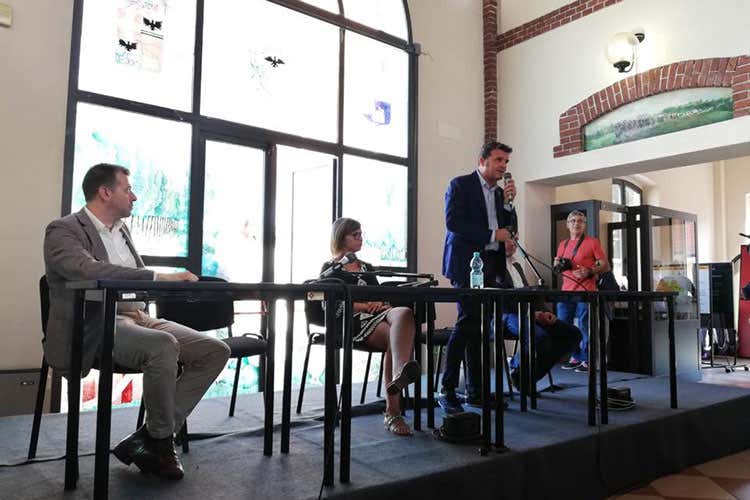 Gian Marco Centinaio a Mortara (Importazioni di riso in Italia Previsti controlli più rigidi nei porti)