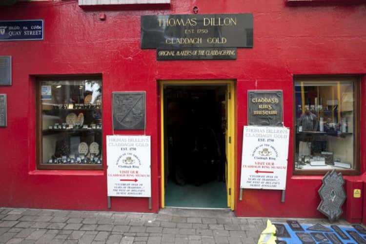 In Irlanda sei idee per gli innamorati  La pi&ugrave; suggestiva, un bacio sul Titanic