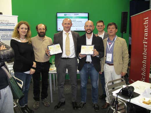 da sinistra: Laura Bonvini, Beppe Casolo, Andrea Magi, Alessandro Carpenedo, Alessandro Romussi, Lorenzo Berlendis da sinistra: Laura Bonvini, Beppe Casolo, Andrea Magi, Alessandro Carpenedo, Alessandro Romussi, Lorenzo Berlendis