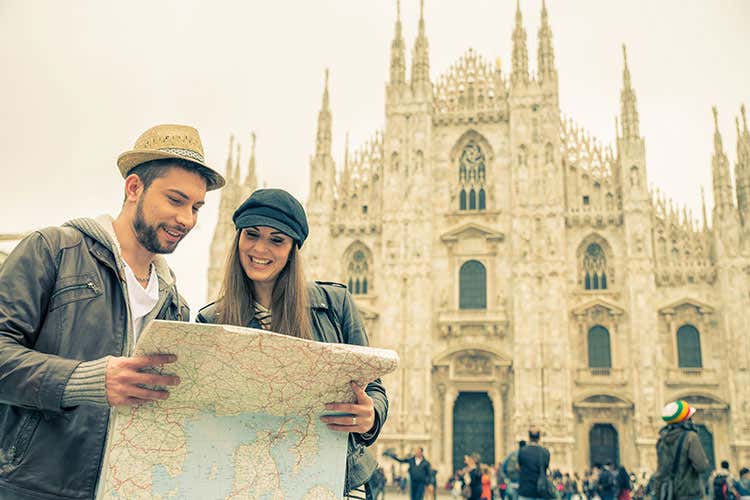 Anche Milano è una città sempre più visitata (Inizia l’estate italiana Più turisti, ma minor spesa) Anche Milano è una città sempre più visitata (Inizia l’estate italiana Più turisti, ma minor spesa)