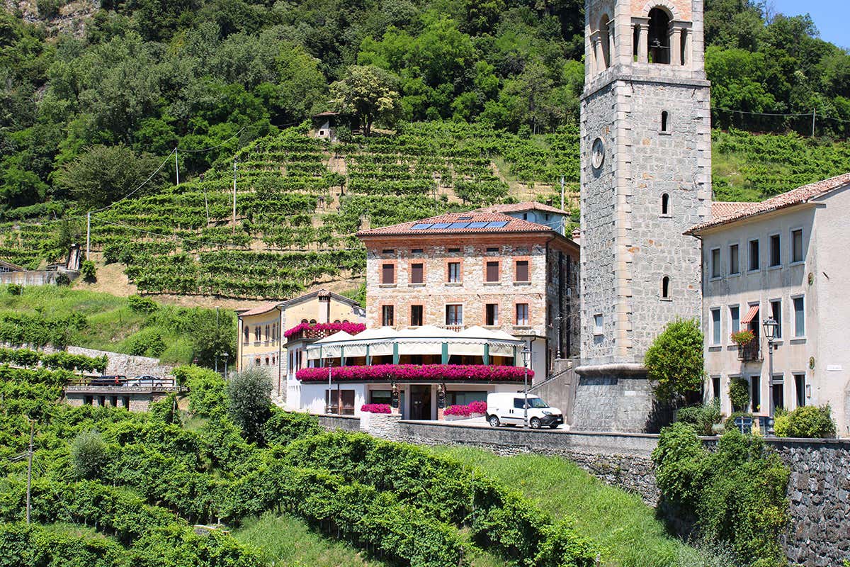 Il territorio su cui si muove l'associazione trevigiana Il gruppo ristoratori &ldquo;Intavolando&rdquo; di nuovo a tavola