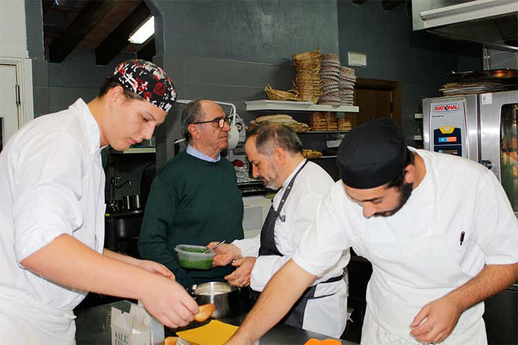 L’Istituto “Minuto” di Massa si aggiudica le “Olimpiadi del gusto” di Pontremoli L’Istituto “Minuto” di Massa si aggiudica le “Olimpiadi del gusto” di Pontremoli