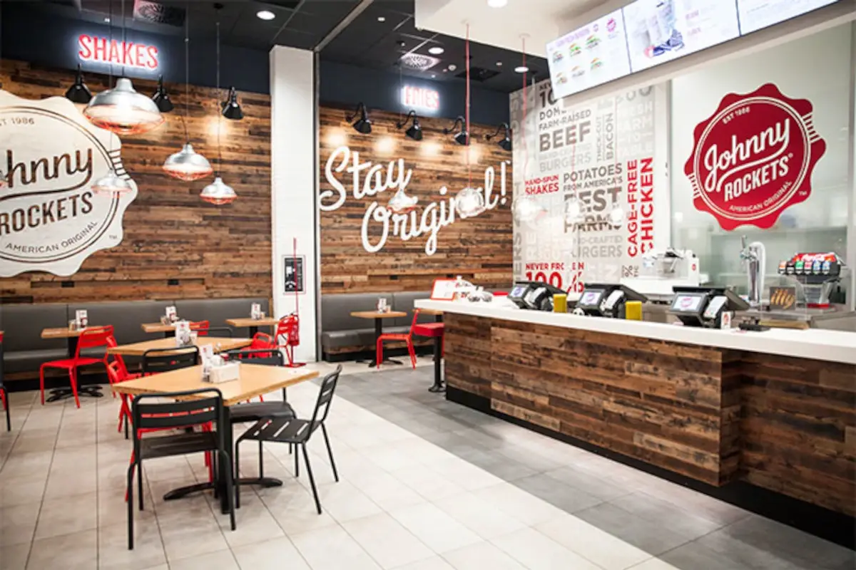 Tutti pazzi per Johnny rockets, l&rsquo;american diner conquista l&rsquo;Italia