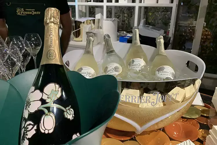 Champagne Perrier-Jou&euml;t protagonisti a Mlano Champagne Perrier-Jou&euml;t celebra il design