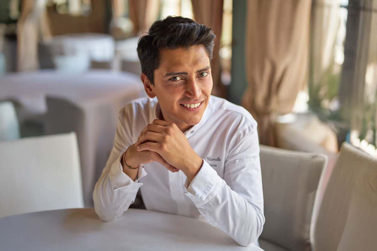 Nuovo chef a Borgo San Felice: Stelios Sakalis firma la cucina di Poggio Rosso Nuovo chef a Borgo San Felice: Stelios Sakalis firma la cucina di Poggio Rosso