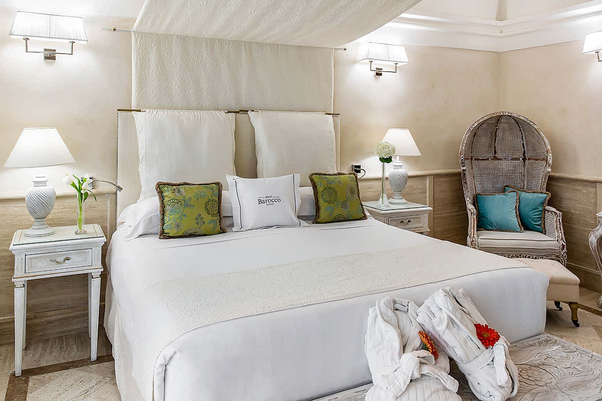 Hotel Barocco: charme romano con vista su Piazza Barberini e colazione d’autore