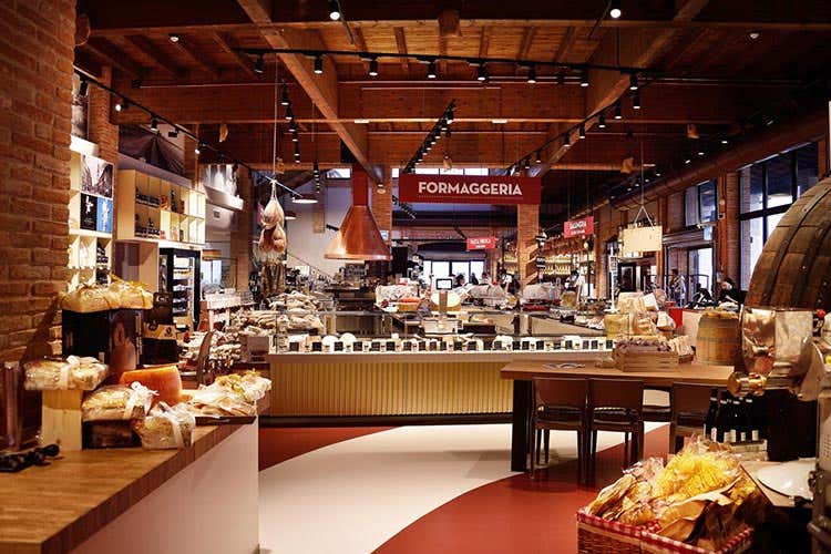 (KM90, risto-bottega emiliana Tipicità a tavola... o a casa propria) (KM90, risto-bottega emiliana Tipicità a tavola... o a casa propria)