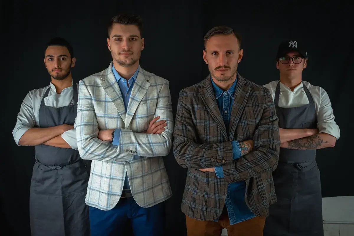 Lo staff di Komorebi: titolari e chef Komorebi raddoppia a Ostia Pronto il nuovo ramen bar