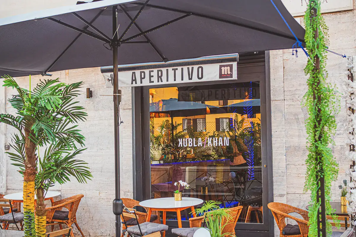 L'entrata del Kubla Kahn Kubla Khan, dove Oriente e Sudamerica si incontrano: da menu alla drink list