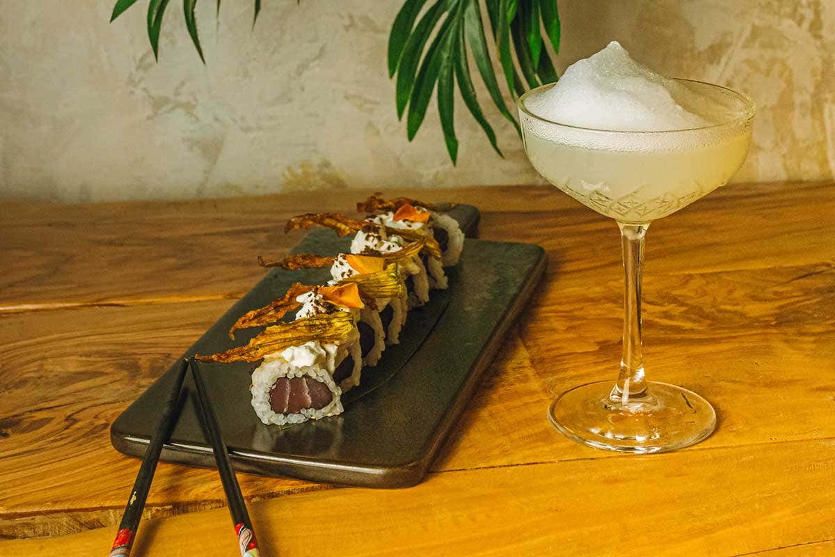 Sushi e cocktail, l'abbinamento perfetto Kubla Khan, dove Oriente e Sudamerica si incontrano: da menu alla drink list