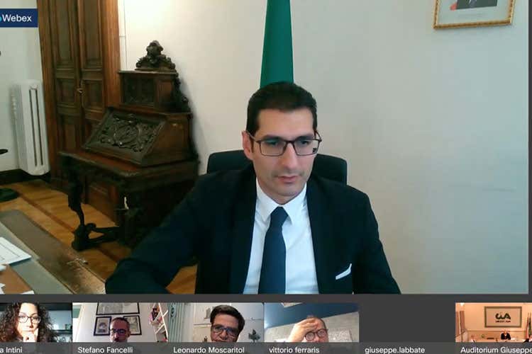 Dario L'Abbate durante il webinar - Birra artigianale, -90% di fatturato Unionbirrai: &laquo;Codice Ateco ad hoc&raquo;