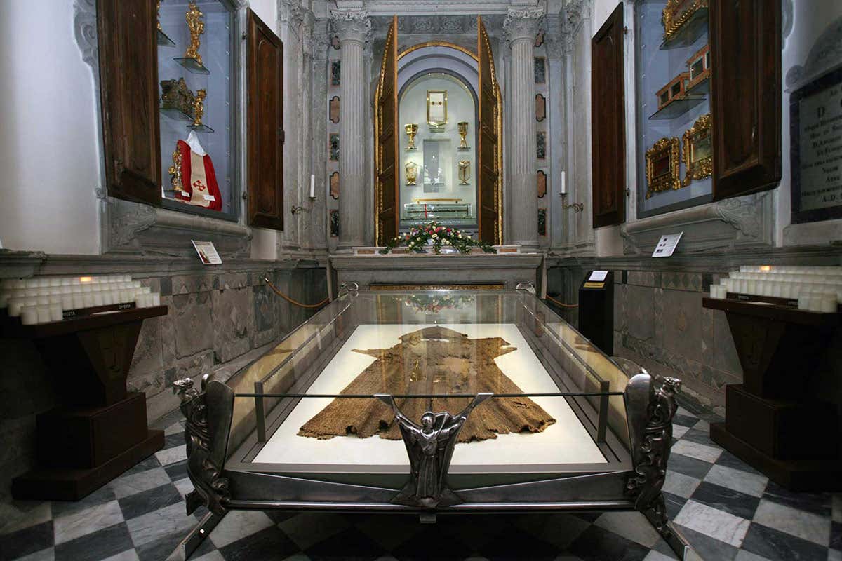 L'interno della Santuario