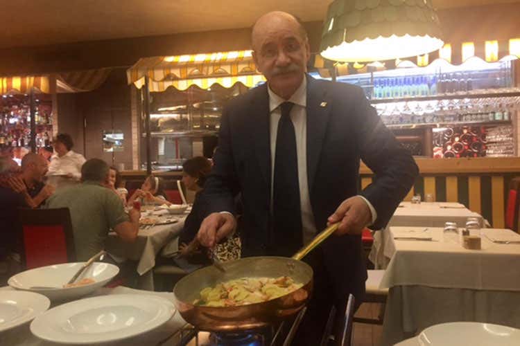 Agostino Amato - La Carbonella in via Broseta a Bergamo Un porto di mare che accontenta tutti