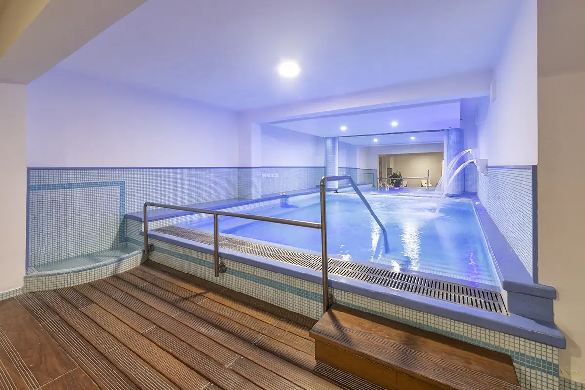 La spa In vacanza a Ischia in una baia privata a La Madonnina Boutique Hotel