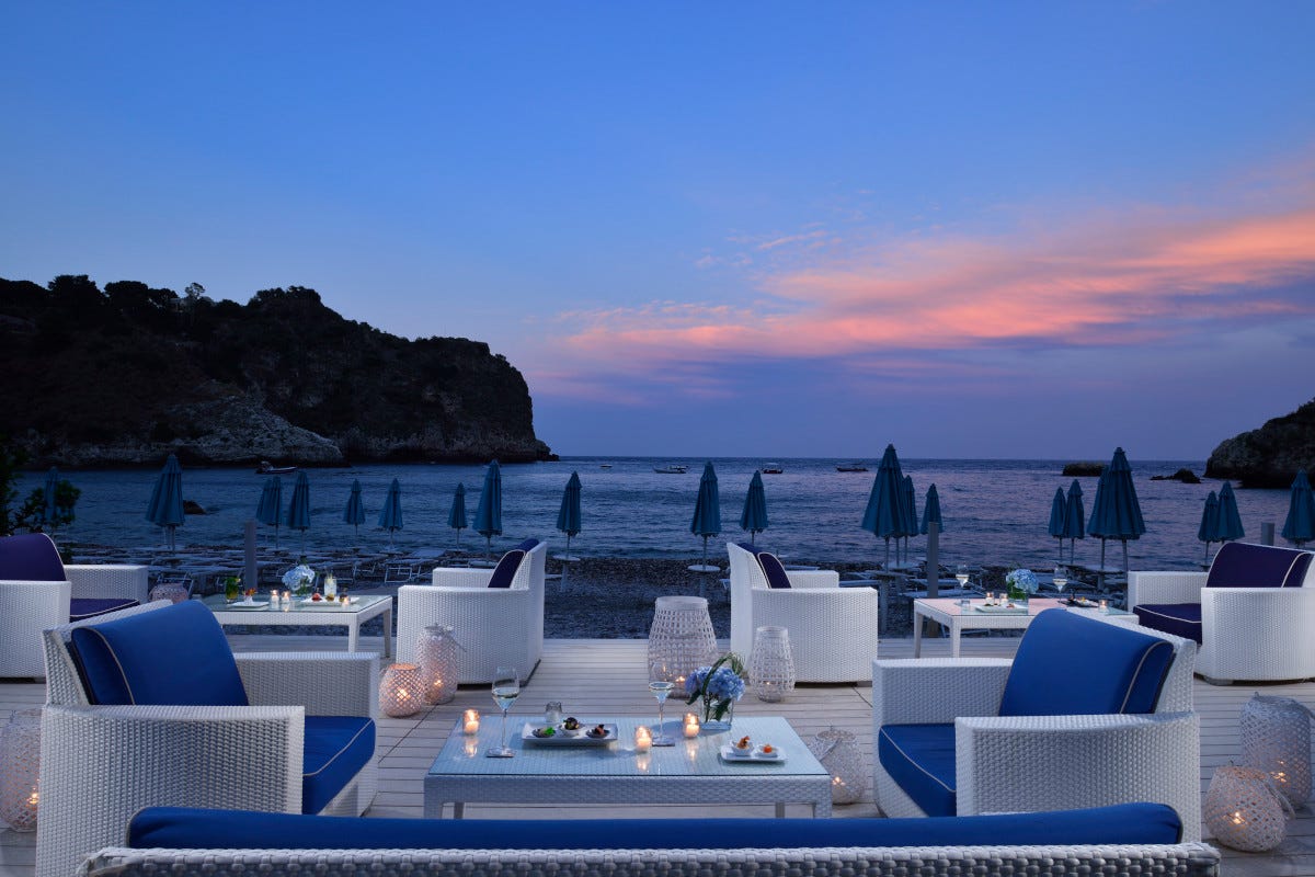 La Plage Resort Taormina, vista mozzafiato e ottima cucina