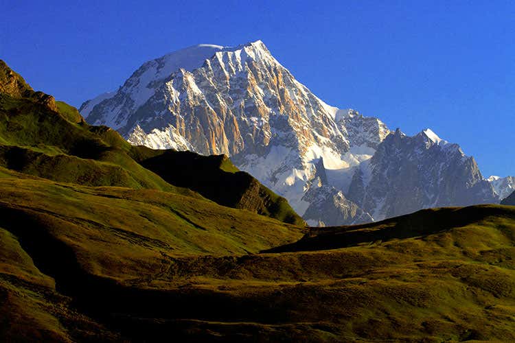 (La Thuile, capitale dello sci 150 km di piste tra Italia e Francia)