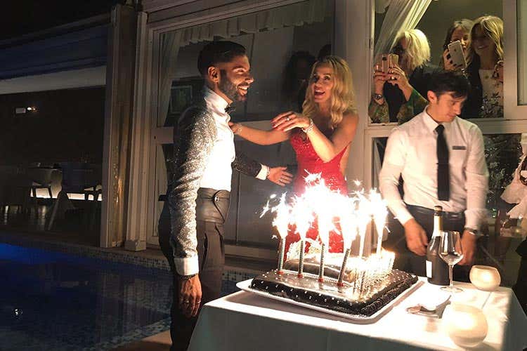 (La cucina di Niko Sinisgalli per festeggiare il parrucchiere delle star) (La cucina di Niko Sinisgalli per festeggiare il parrucchiere delle star)
