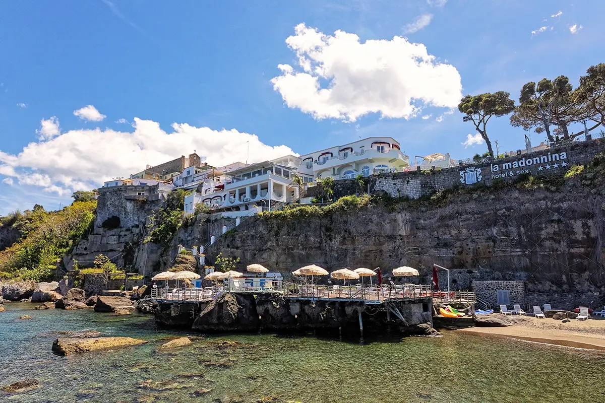 La Madonnina vista dal mare In vacanza a Ischia in una baia privata a La Madonnina Boutique Hotel