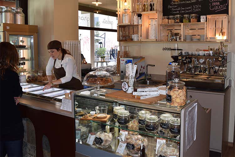 La qualit&agrave; di Tasta... in degustazione Cioccolato in tazza a Milano e Bologna