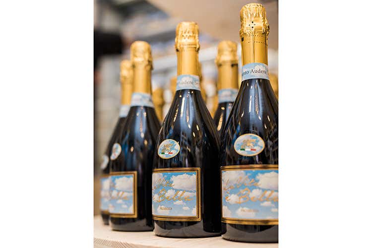 L'apertura &egrave; in corso Venezia a Milano - La vita &egrave; bella, a Milano la bottega come una volta