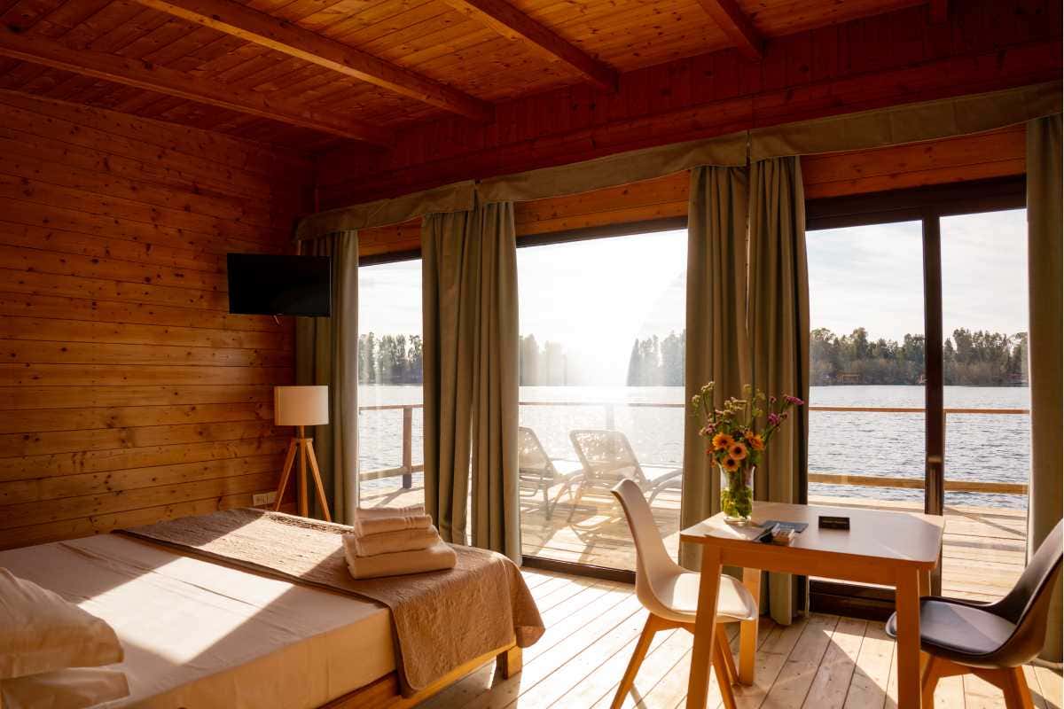 Dove alloggiare per vivere un risveglio magico circondati dalla natura