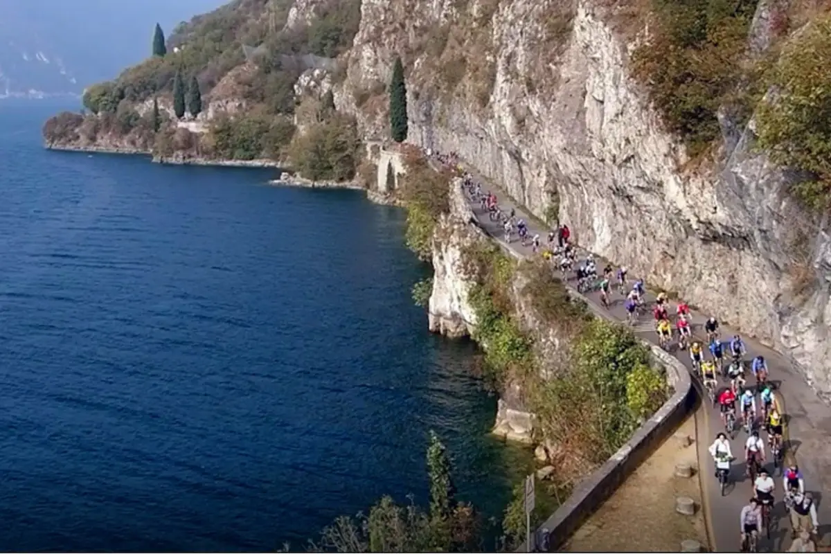 La ciclopedonale di Marone (foto Comune di Marone) Da Iseo a Zone: alla scoperta della parte orientale del Lago d’Iseo