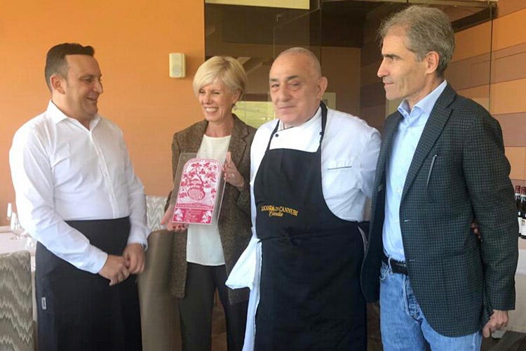 Gianni Bertolini, Marinella Argenteri, Enrico Bertolini e Valter Bera (La Langa nel piatto)