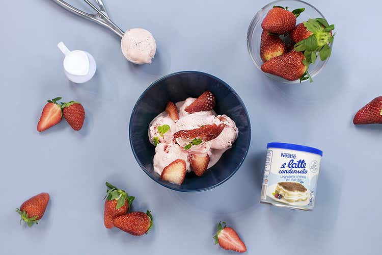 Tante soluzioni semplici e gustose grazie al Latte Condensato Nestlé - Dal Latte Condensato Nestlé un gelato gustoso e semplice Tante soluzioni semplici e gustose grazie al Latte Condensato Nestlé - Dal Latte Condensato Nestlé un gelato gustoso e semplice