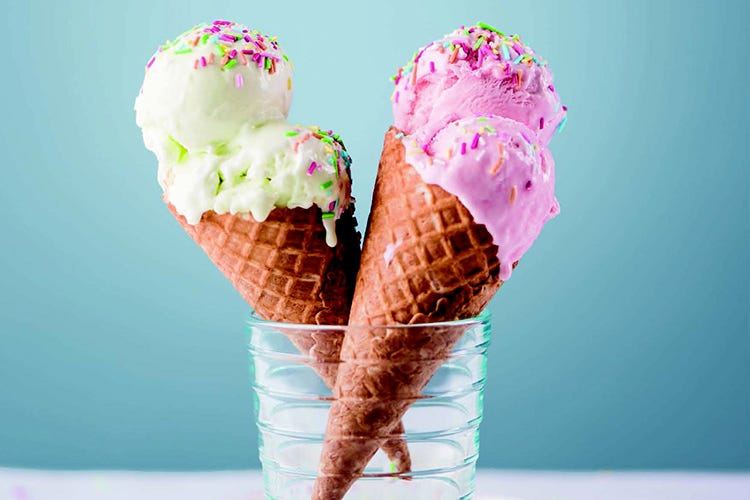 Dolce, cremoso al punto giusto e senza bisogno di gelatiera - qDal Latte Condensato Nestlé un gelato gustoso e semplice