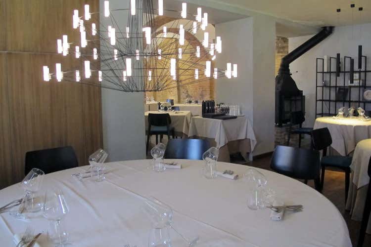 Gli interni del ristorante - Un ristorante dalle mille anime nascosto sulla collina di Asti
