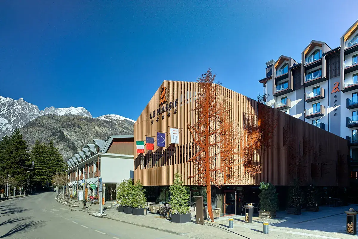 Hotel Le Massif Dall'hotel alla Loge sui campi da sci, [Le Massif vince anche grazie all'alta cucina]