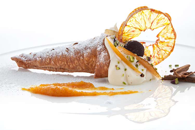 (Le soste di Ulisse a Identit&agrave; golose Quattro cuochi omaggiano la Sicilia)