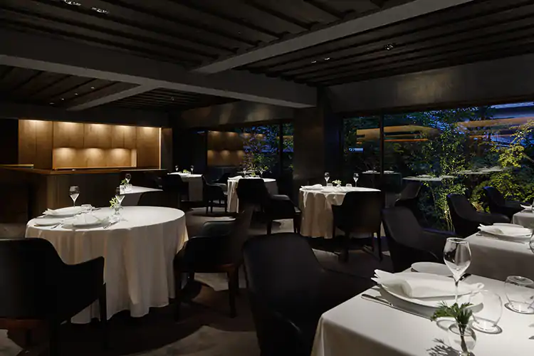 riIl rstorante Relais &amp; Ch&acirc;teaux L'Effervescence In viaggio rispettando la Terra? 16 indirizzi in Italia e nel mondo