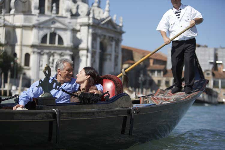 (Lentino (Aig): turismo cruciale Bisogna riproporre un Ministero) (Lentino (Aig): turismo cruciale Bisogna riproporre un Ministero)