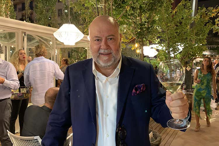 Leo Damiani Champagne Perrier-Jou&euml;t celebra il design