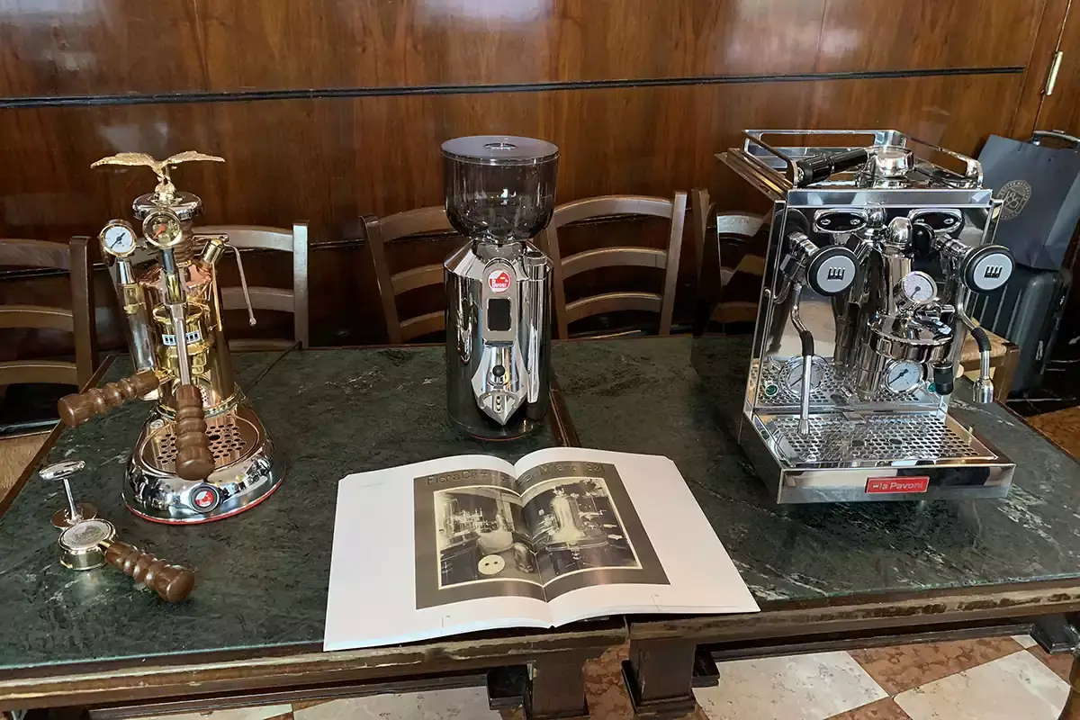 Macchina della linea a leva, macinacaff&egrave; Cilindro, la nuova Botticelli La Pavoni: fascino, design, tecnologia