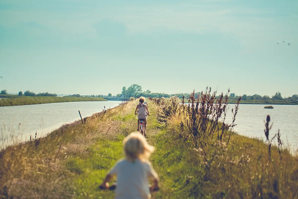 Lidi di Comacchio, Valle Fatti Bello, foto di Caspar Diederik, credit Visit Ferrara A Ferrara, la citt&agrave; delle biciclette: ogni weekend un viaggio diverso