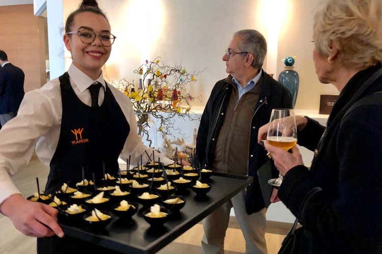 (Light lunch con vista da Ezio Gritti Formaggi, salame e Casoncelli superstar)